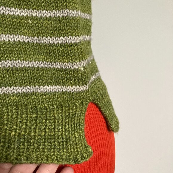 Tee Green & Grey Stripes Hand knit Small - Picture 4 of 10